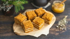 Starinska medena pita kao iz detinjstva: Mekana, zavodljiva i ostaje sveža danima