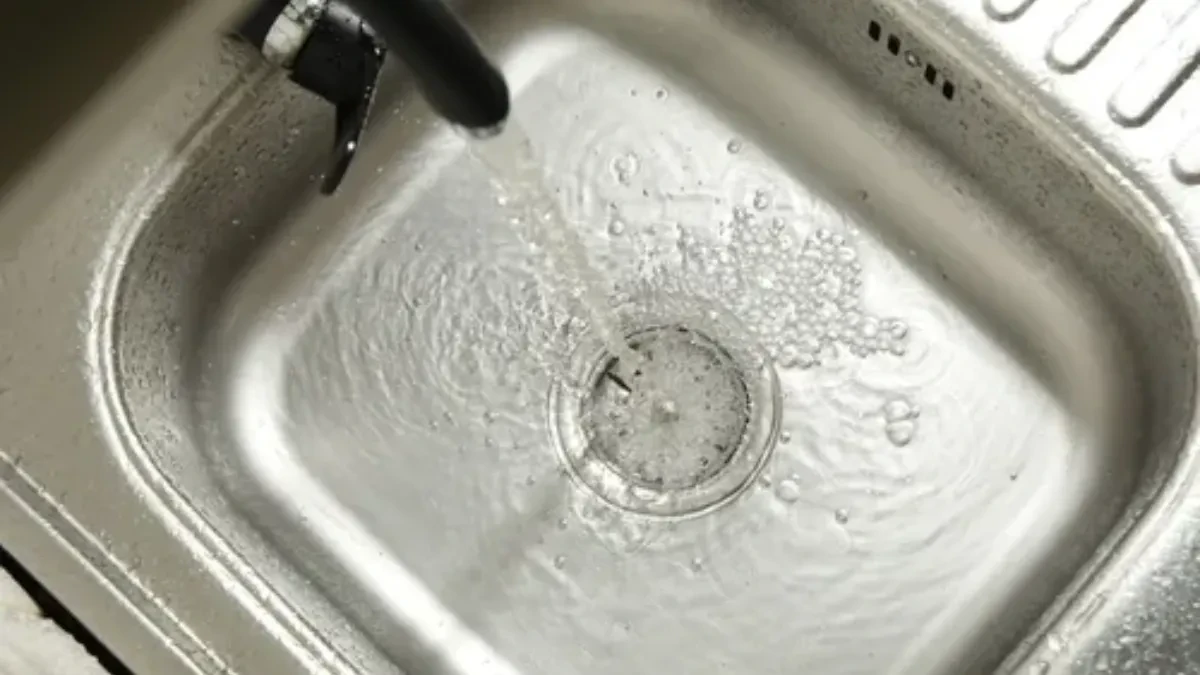 TAJNI OTVOR U SUDOPERI KOJI SPASAVA DOM: Malo ko zna njegovu PRAVU SVRHU!