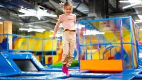 OD CENE ZA 2 SATA PADA VILICA: Roditelje šokirao cenovnik iz igraonice