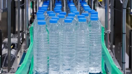 NE BACAJTE PLASTIČNE FLAŠE! Evo kako da ih pretvorite u zlato u kući!