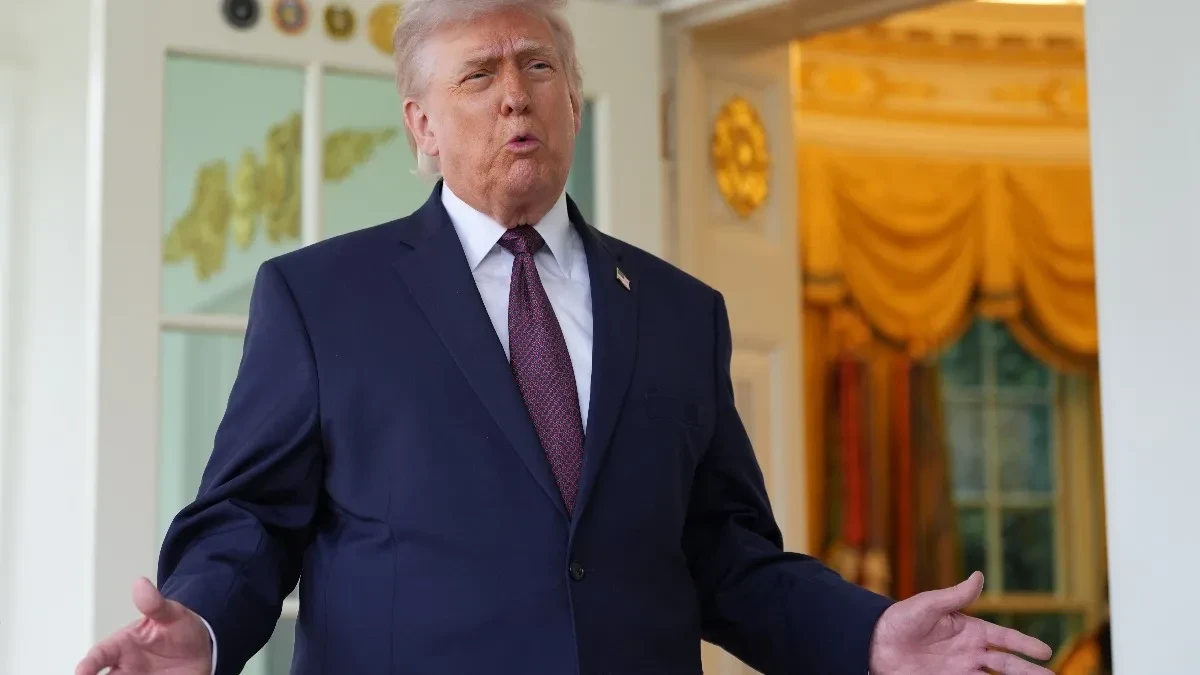 TRAMP TVRDI: “SPASAO SAM IH!” Iran uzvraća: “TO NE POSTOJI!” – haos zbog osam žena!