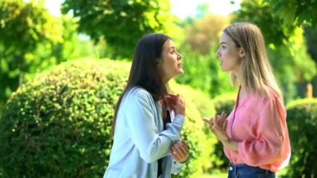 Au, teški kao crna zemlja, vri kao u kaci: Uporedni horoskop do kraja aprila 2026. godine, ovi znakovi će se posvađati