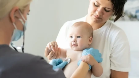 Patronažna sestra posvađala majke u Srbiji: Nije normalno da ovo radite svojoj bebi!