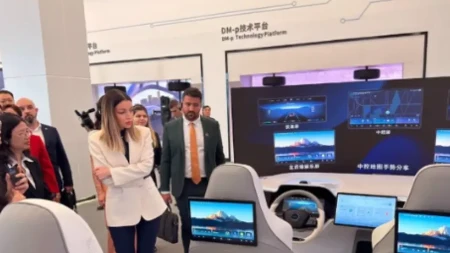 KINESKA KOMPANIJA SA TRADICIJOM DUŽOM OD TRI DECENIJE PRIHVATILA POZIV MINISTARKE MESAROVIĆ ZA EKSPO Srpska delegacija posetila BYD