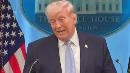 KINA BACILA AMERIKU NA KOLENA! Tramp nema rešenje za veliki problem