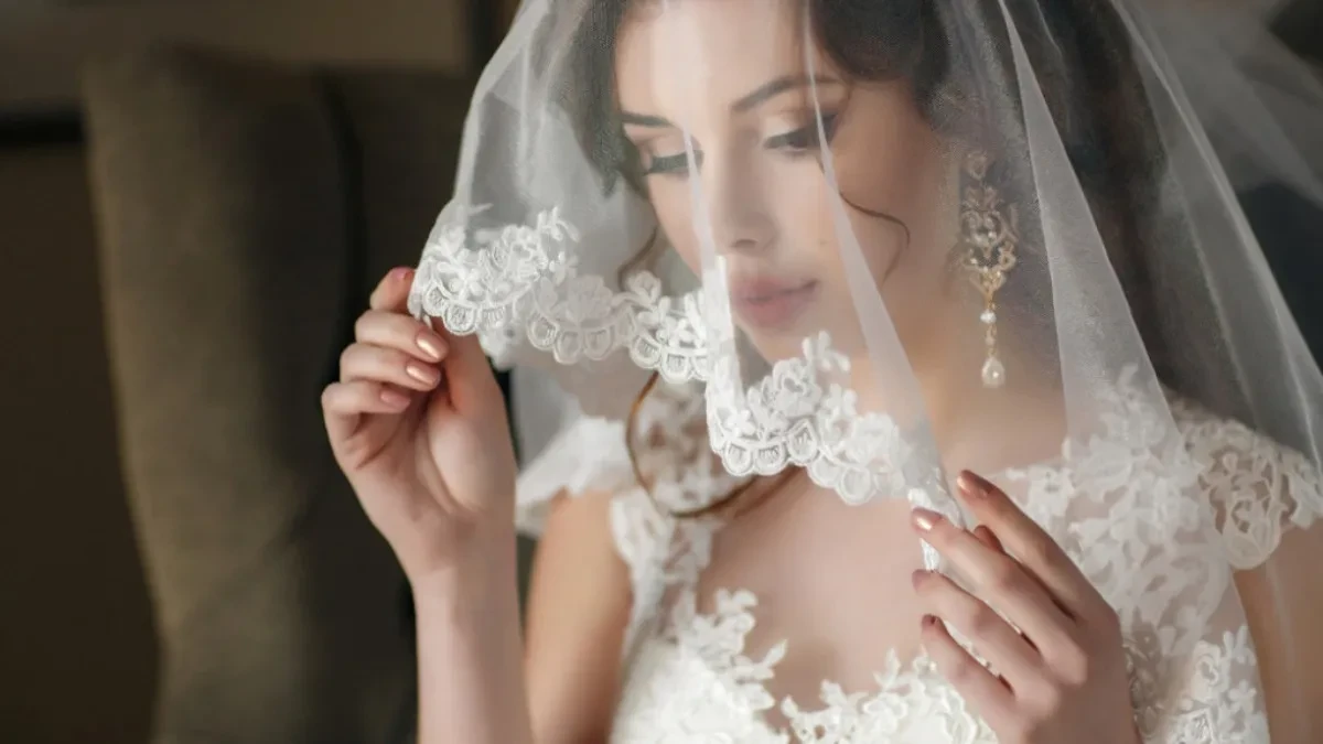 NEĆETE VEROVATI KOLIKO JE NOVCA POTROŠILA Mlada dekoraciju za svadbu i venčanicu naručila sa kineskih sajtova - sve je ispalo BAJKOVITO, a cifra je DA NE POVERUJEŠ