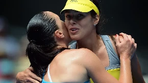 "NEKO ISPIJA KAFE, DOK SE NEKO BORI..." Zašto Ana i Jelena ne govore? Mnogi misle da je baš ovo razlog