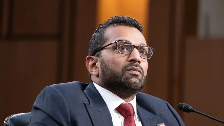 KONGRES ZAHTEVA ISTRAGU PROTIV ŠEFA FBI! Tvrde da se svakodnevno opija