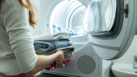 Ova odeća nikako ne ide u sušilicu! Niste ni svesni koliko je uništava