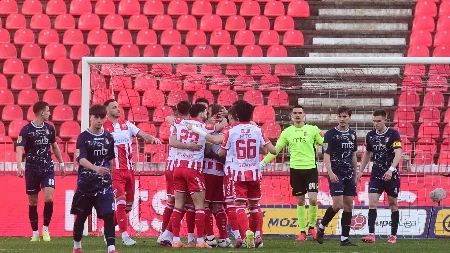 PONUDE STIŽU SA SVIH STRANA Zvezda odbila ogroman novac