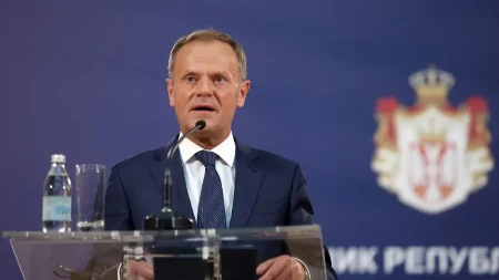 TUSK ZADOVOLJAN NA SAMITU EU Posle mnogo godina nema Rusa u prostoriji