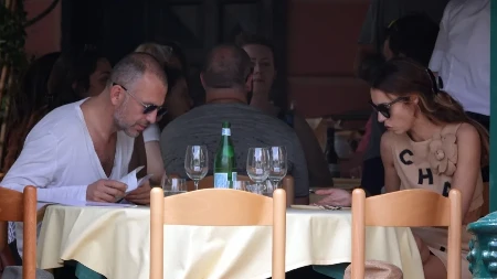 ZA SVADBU SA NAŠOM PEVAČICOM ISKEŠIRAO 3 MILIONA Oni su imali skuplje venčanje od Meline! 