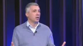 BOŠKO OBRADOVIĆ IZAŠAO IZ „ILEGALE“ Žestoko opleo po opoziciji! (VIDEO)