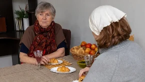 PROSLAVI JE KRAJ, A GOSTI ZASELI Evo kako da ih na pristojan način pošaljete kući, neće se uvrediti