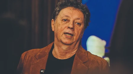 "MUZIKA JE PROPALA, PEVAČICE SU SVE ISTE" Glumca godinama nismo videli u javnosti, a sada progovorio o svemu