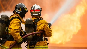 VATROGASCI PRONAŠLI TELO ŽENE Tragedija tokom požara u stambenoj zgradi