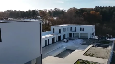 NEKRETNINA ZA ELITU Naš pevač za ovu kuću traži bogatstvo, izdaje je za 10.000 evra, a razlog će vas šokirati! (FOTO)