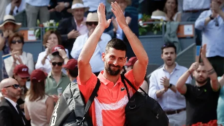 ĐOKOVIĆ U PROVODU U BEOGRADU Novak izazvao haos u klubu, stajlingom sve oduševio