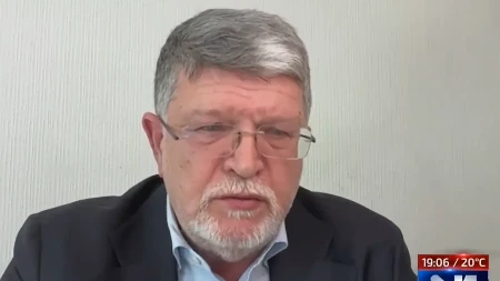 GLEDAJTE KAKO HRVAT KUKA NA SAV GLAS: Pukao od mržnje jer je Vučić vojno osnažio Srbiju (VIDEO)