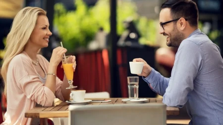 ZA MANJE OD 5 MINUTA ZNAĆETE DA LI JE MUŠKARAC SPREMAN ZA OZBILJNU VEZU Evo kako