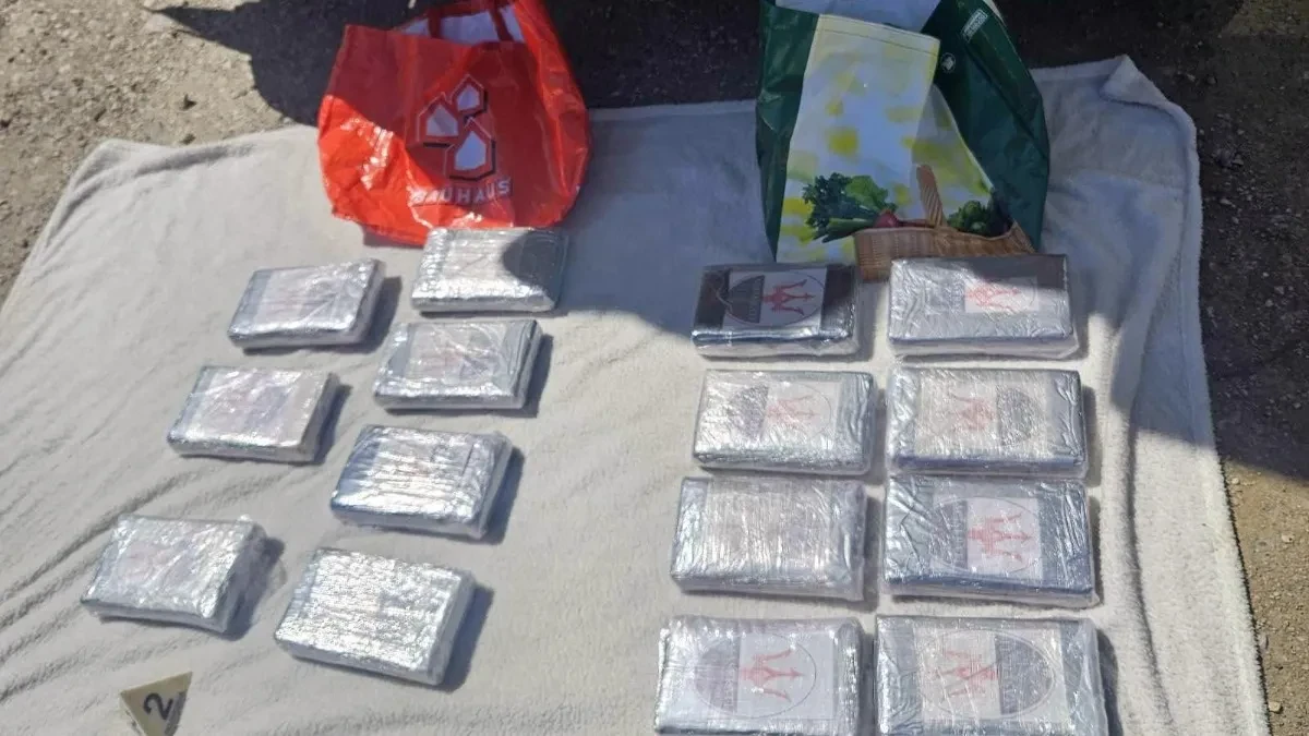 PRVE SLIKE ZAPLENE 17 KILOGRAMA KOKAINA Trojica iza rešetaka zbog trgovine narkoticima