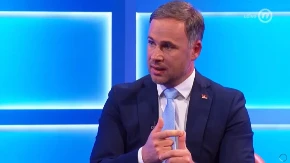 ALEKSIĆ PRIZNAO: Vučić zaposlio Srbiju, milion radnika dobilo radno mesto! (VIDEO)