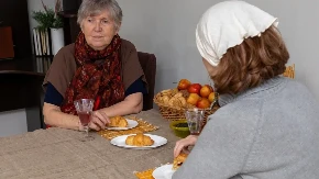 Nikada ne puštaj gosta da ode, a da ne sedne: Takav odlazak iz kuće nije bio dobar znak.
