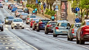 AKO PUTUJETE ZA PRAZNIKE, OBAVEZNO PROVERITE NEKOLIKO STVARI NA KOLIMA Evo šta je NAJVAŽNIJE