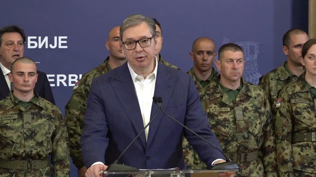 "OVO SU LJUDI VELIKOG SRCA" Predsednik Vučić primio pripadnike Vojske Srbije (VIDEO)