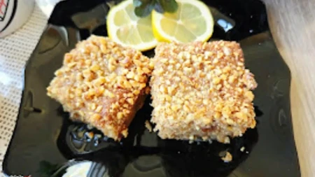 Starinski brzi kolač sa orasima i grizom: Pravi san snova, a ovo je trik kako da dobijete ovu savršenu mekoću