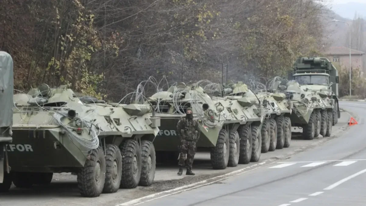 KFOR SE AKTIVIRAO U BONDSTILU Snage NATO-a izašle na teren! Evo šta se desilo