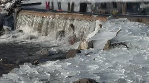 DVE DEVOJČICE OSTALE NASUKANE NA OSTRVU Velika akcija spasavanja u Rusiji, voda iznenada nadošla