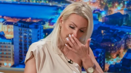 PEVAČICA DOŽIVELA TEŠKU SAOBRAĆAJNU NEZGODU Doktori joj konstatovali smrt, a onda usledilo čudo! 