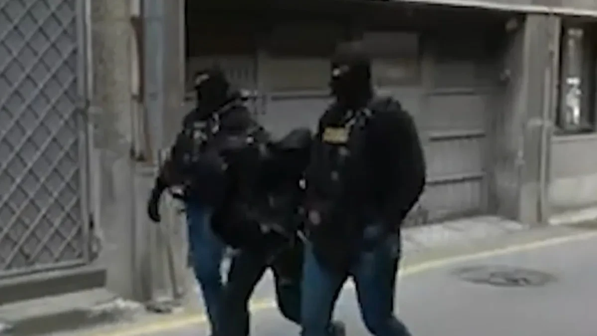  DVOJE UHAPŠENO U AKCIJIJI ARMEGEDON Bio u kontaktu sa devojčicama i tražio slike i snimke