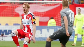 KRAJ POSLE TRI GODINE Bivši štoper Zvezde napušta velikana i odlazi na egzotičnu destinaciju