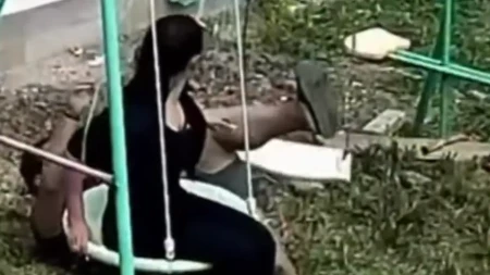 DARKO LAZIĆ DOŽIVEO VELIKU NEZGODU Pojavio se snimak pada, Kaća bila sa njim (VIDEO) 