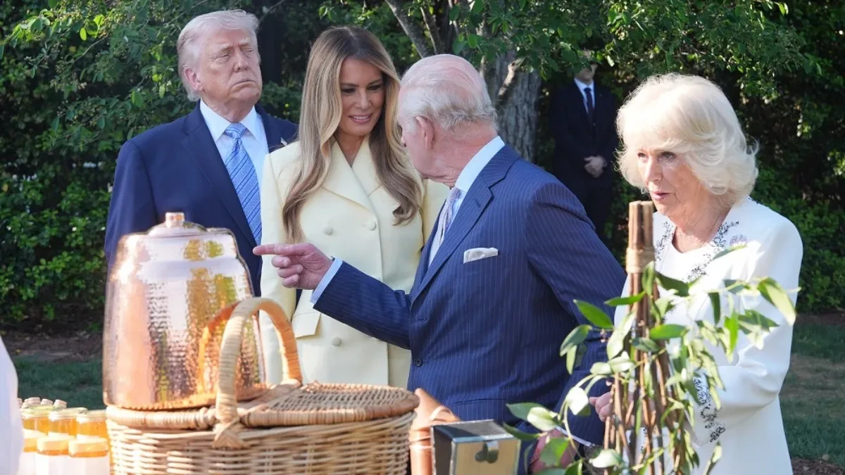 KRALJ NE SKIDA POGLED S MELANIJE Čarls i Kamala u Beloj kući, London ih poslao po specijalnom zadatku!