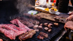 Uz ovu marinadu svinjetina ispada savršeno: Prvomajski roštilj će svi pamtiti