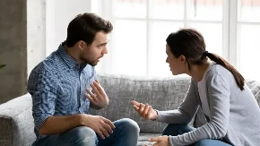 DRAMA U VEZI ZBOG PARA! Tražio da daju isto za stan – njen odgovor ga ŠOKIRAO!