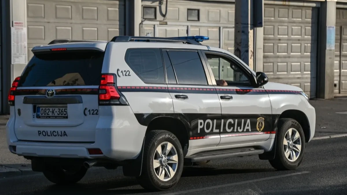 ZABRANE ZA DEKANA I MINISTRA Sud udaljio više funkcionera i zabranio im kontakt sa svedocima