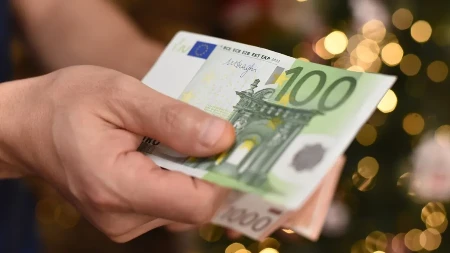 PROMENE NA KURSNOJ LISTI Evo šta nas danas čeka u menjačnicama