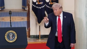 ŠOU! TRAMP BRUTALNO ISMEJAVA EVROPSKOG LIDERA Svi znaju zašto želi da ga ponizi i svi se smeju (VIDEO)