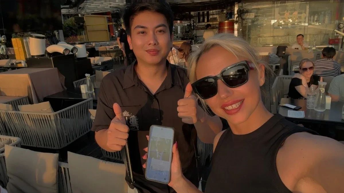 "Ja sam pala u nesvest" Beograđanka Đina sela u kafić u Kini, kada je konobar čuo odakle je počeo je da kuca poruku o Srbiji i Vučiću