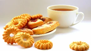 Čajne kolutiće vole svi Dobro idu i uz kafu, a savršene za brzi predah ili užinu