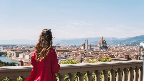 Kako joj je to uspelo? Popela se na istorijski spomenik, pa napravila štetu od 5000 evra - razlog će vas ostaviti bez teksta