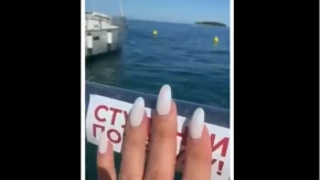 „Pumpa se iz Hrvatske, pametnom dosta!“: Transparent iz Rovinja zapalio mreže, blokaderi ga ponosno dele