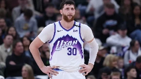 LJUDI VELIKOG SRCA Jusuf Nurkić uplatio 5.000 dolara za stradalu decu srpskog sveštenika!