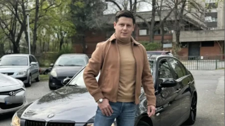 NE PUŠTA JE IZ ZAGRLJAJA Voja Milošević objavio emotivan prizor, današnji dan proveo sa njom! 