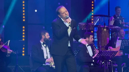 "NUDIM 5.000 EVRA ONOME KO MI POMOGNE" Pevač na velikim mukama, o ovom slučaju je brujao region!