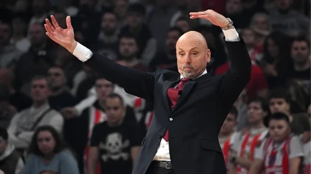 OBRADOVIĆ ZAGRMEO "Ne znam zašto se stalno postavlja to pitanje"